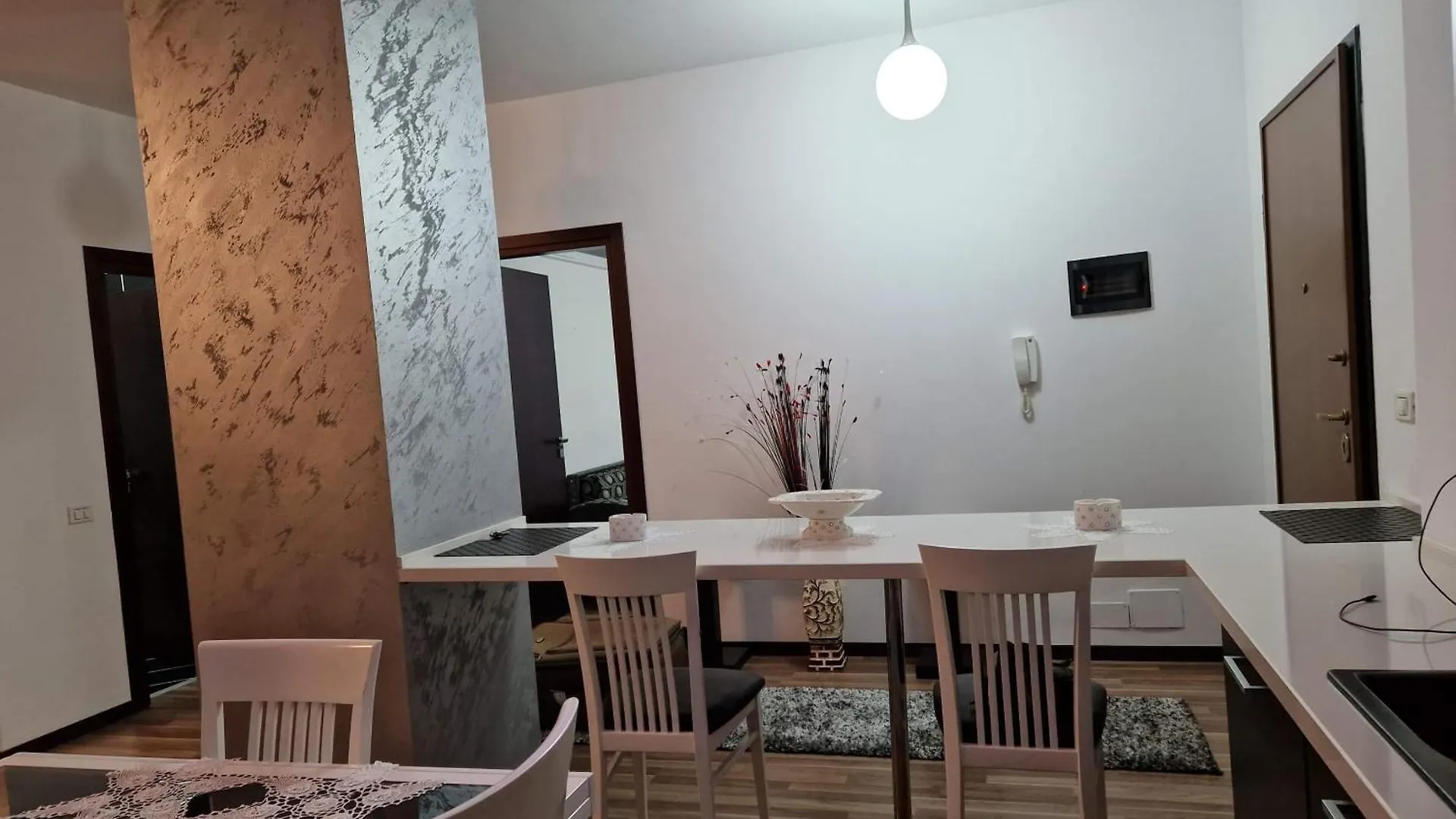 Apartament Me Qera Vlore 0*,  Albania